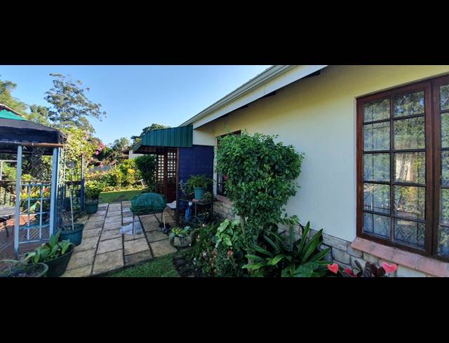 2 BEDROOM SIMPLEX RENTED IN WATERFALL